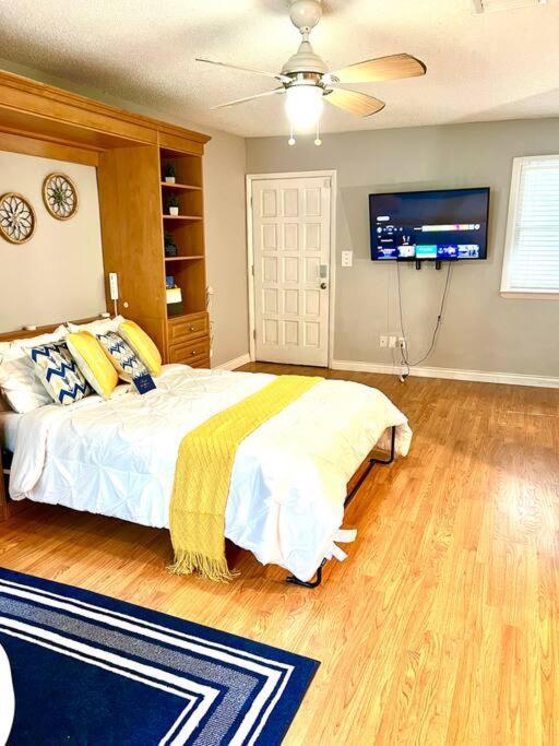 Appartamento Town & Country Hideaway - 1Br/1Ba, 20 Min Famu/Fsu Tallahassee Esterno foto