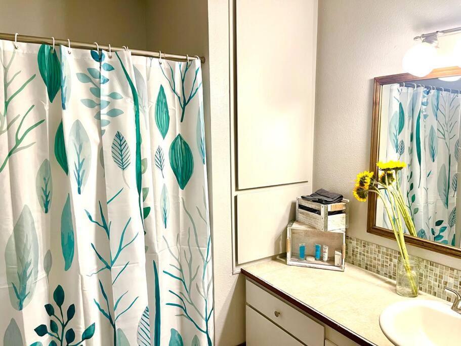 Appartamento Town & Country Hideaway - 1Br/1Ba, 20 Min Famu/Fsu Tallahassee Esterno foto