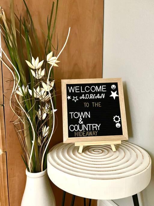 Appartamento Town & Country Hideaway - 1Br/1Ba, 20 Min Famu/Fsu Tallahassee Esterno foto